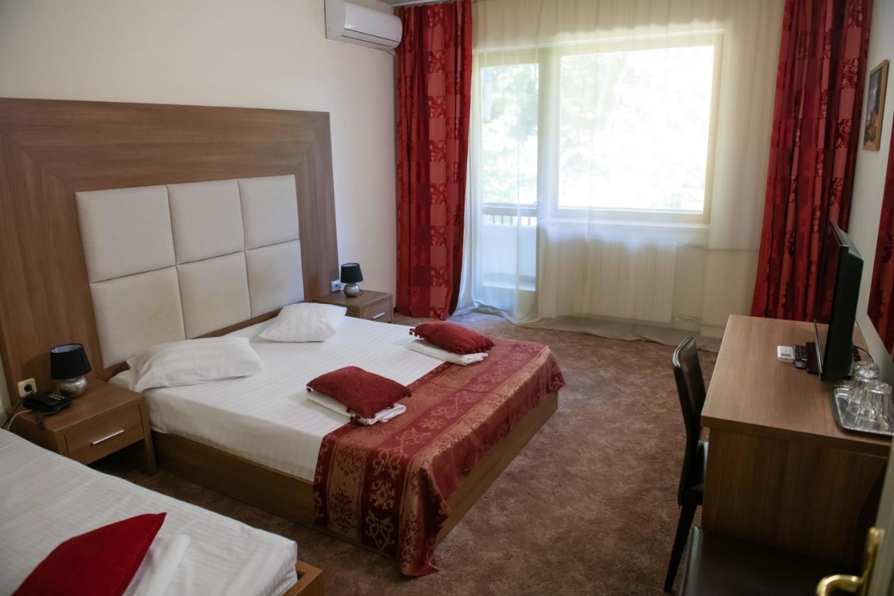 Hotel Panoramic Râmnicu Vâlcea Exteriér fotografie